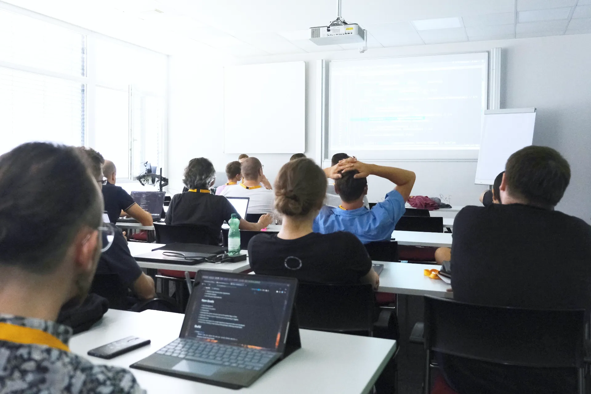Grafik zum Workshop „Von MSSQL zu Snowflake“ bei den DevOpsDays Graz 2026